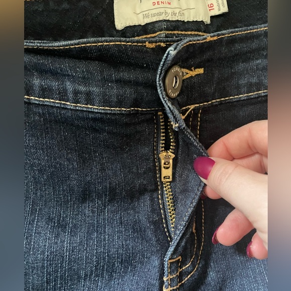 Torrid Dark Wash Jean Shorts - Picture 3 of 6